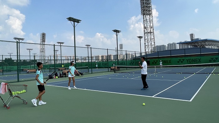 年轻且冲劲 年轻且冲劲