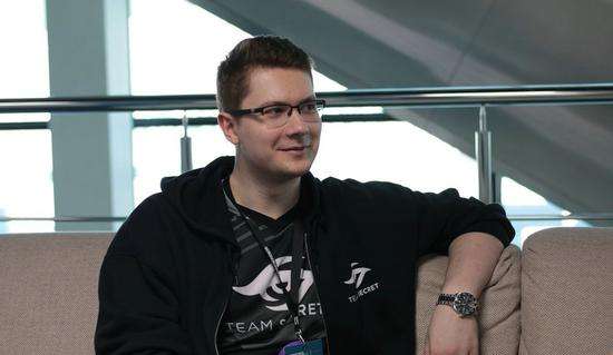 都要衡量舆 都要衡量舆